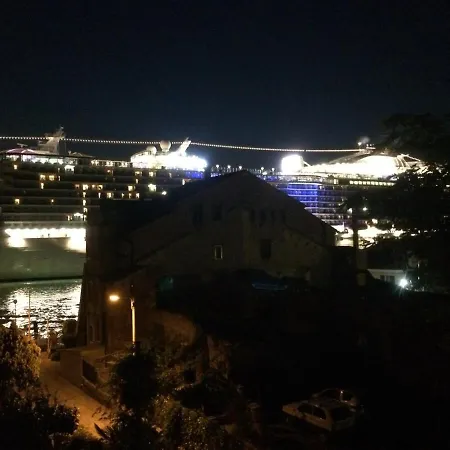 Big In Lido Appartement