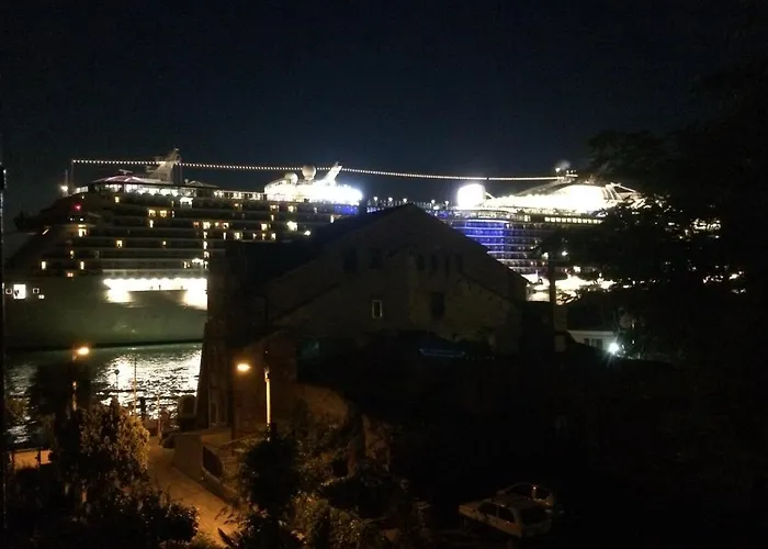 Big In Lido Appartement